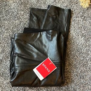 Spanx Faux Leather Leggings sz large
